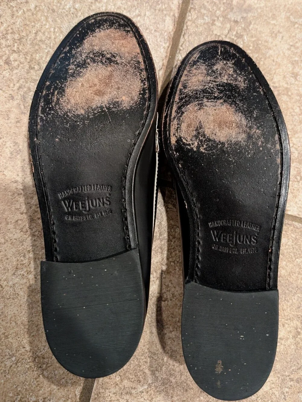 G.H. Bass & Co. Weejuns penny loafers Size 7